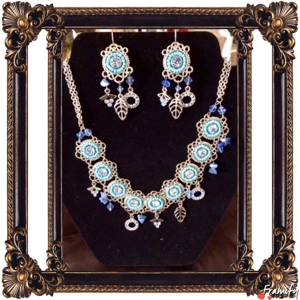 Eye-catching design with charms Jewelry Set - Picture 3 of 6